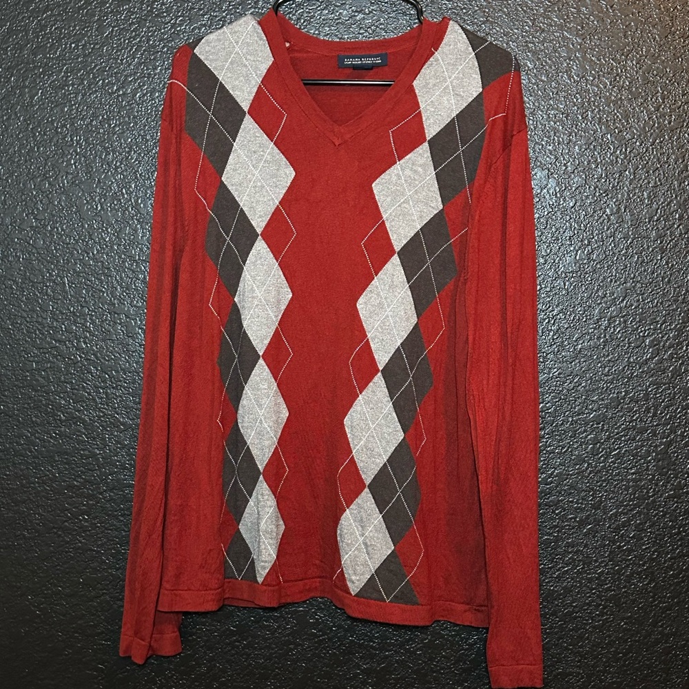 Banana Republic Burgundy Argyle Lightweight Blend Sweater